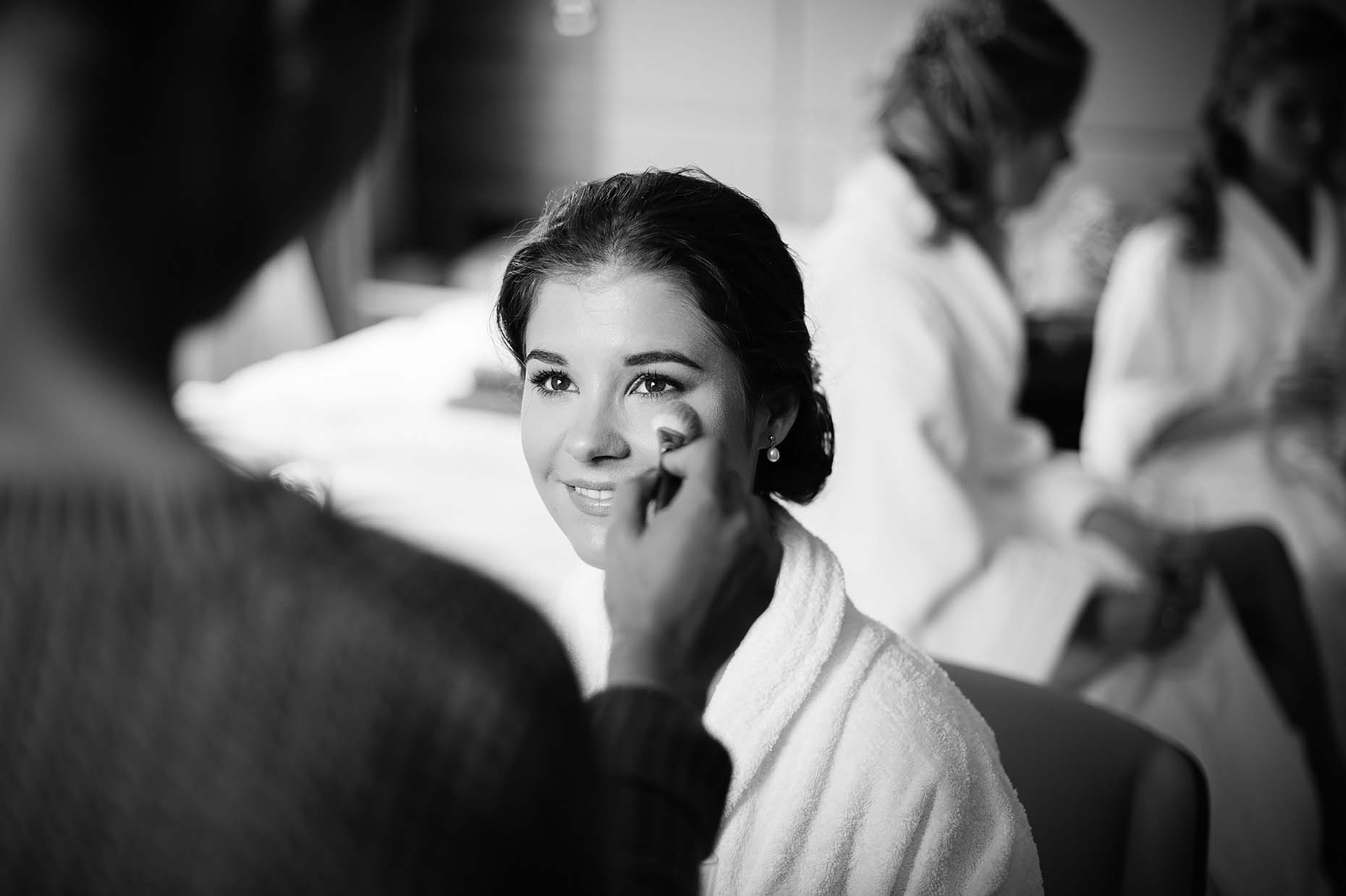 alice-bride-make-up-wedding-morning-prep-cambridge-photographer-mono-01